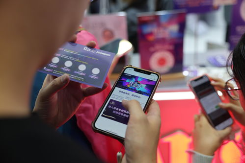 次元破壁，定格熱愛 BilibiliWorld 2025佳能展臺，捕捉你的高光時刻